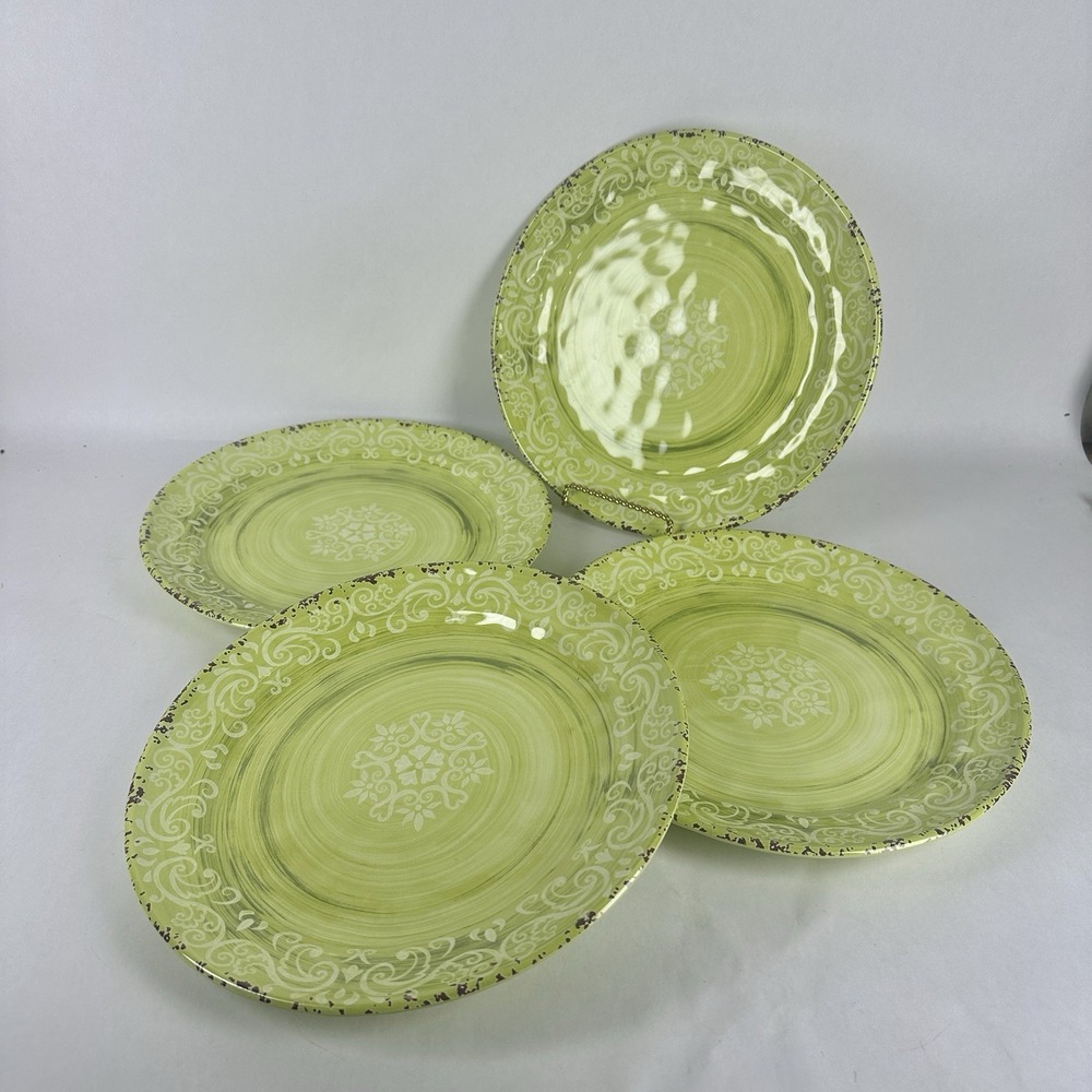 i7 - Cynthia Rowley Rustic Lime Green Medallion Melamine Dinner Plates Set Of 4